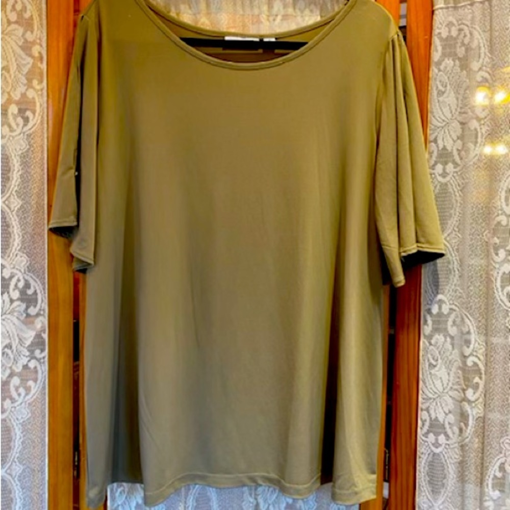 Liquid Knit Tops with Split Sleeves